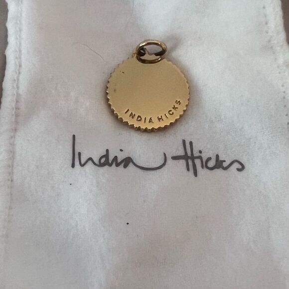 India Hicks Token Nobody Puts Baby in the Corner - Picture 3 of 3